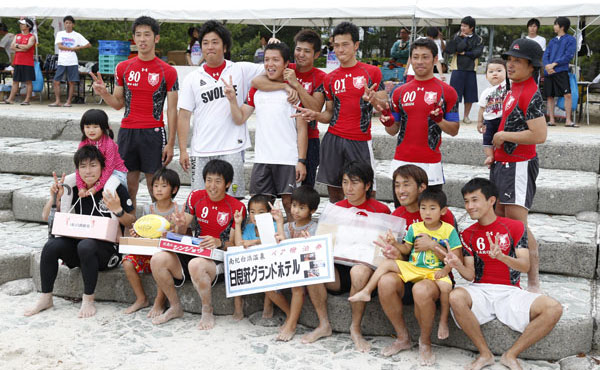 2012ビーチフットボール白浜大会　優勝DENKO MAC